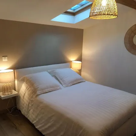 Belle Maison De De 140 M2 *