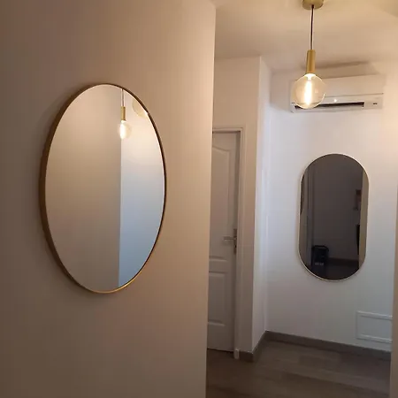 Belle Maison De De 140 M2 Apartment Poussan