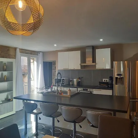 Belle Maison De De 140 M2 *